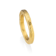 Todd Reed ring in 18k yellow gold